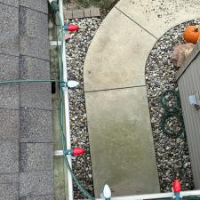 Gutter-cleaning-in-Redbud-Illinois 1