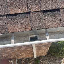 Gutter-Cleaning-in-Waterloo-IL 1