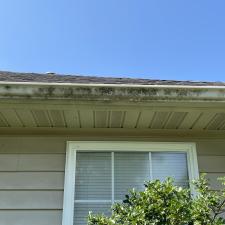 Roof-Debris-and-Gutter-Cleaning-in-Waterloo-IL 0